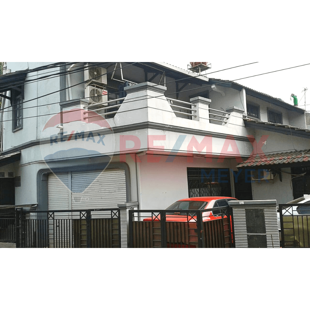 DIJUAL Rumah Luas di Villa Mutiara, Tangerang - 0