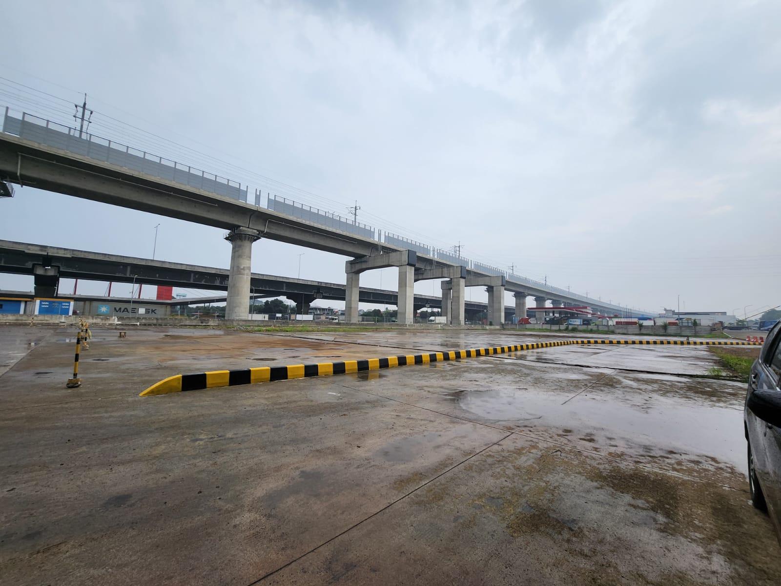 DISEWAKAN LAHAN UNTUK PENEMPATAN CONTAINER, BUS, ALAT2 BERAT, DLL - 0