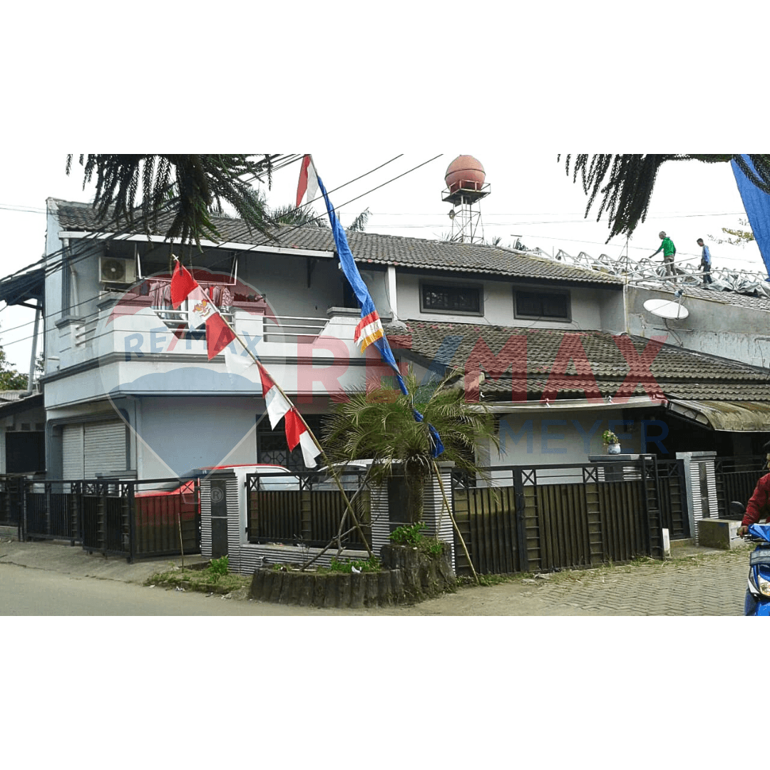 DIJUAL Rumah Luas di Villa Mutiara, Tangerang - 2