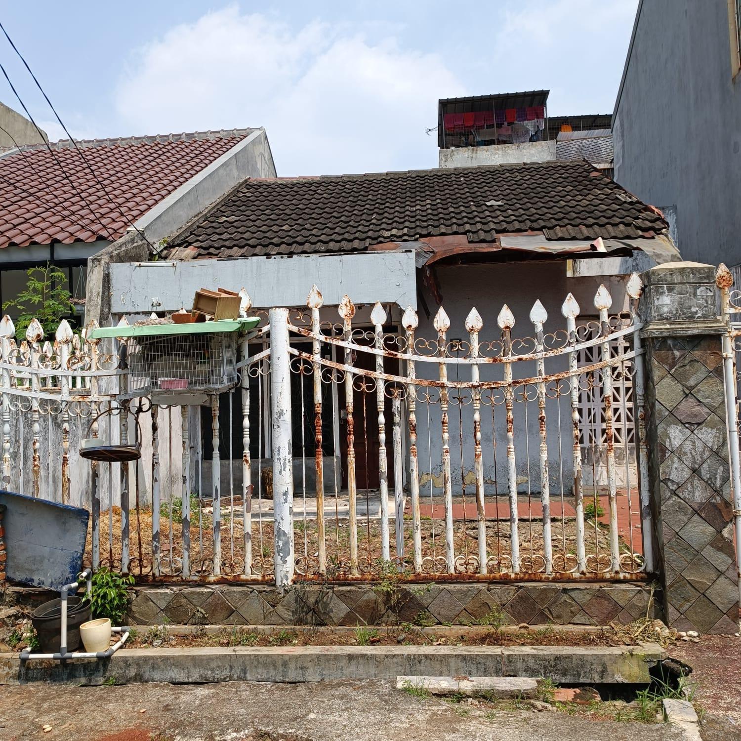 Dijual Rumah Tua Hitung Tanah Di Pulomas Jakarta Timur - 0