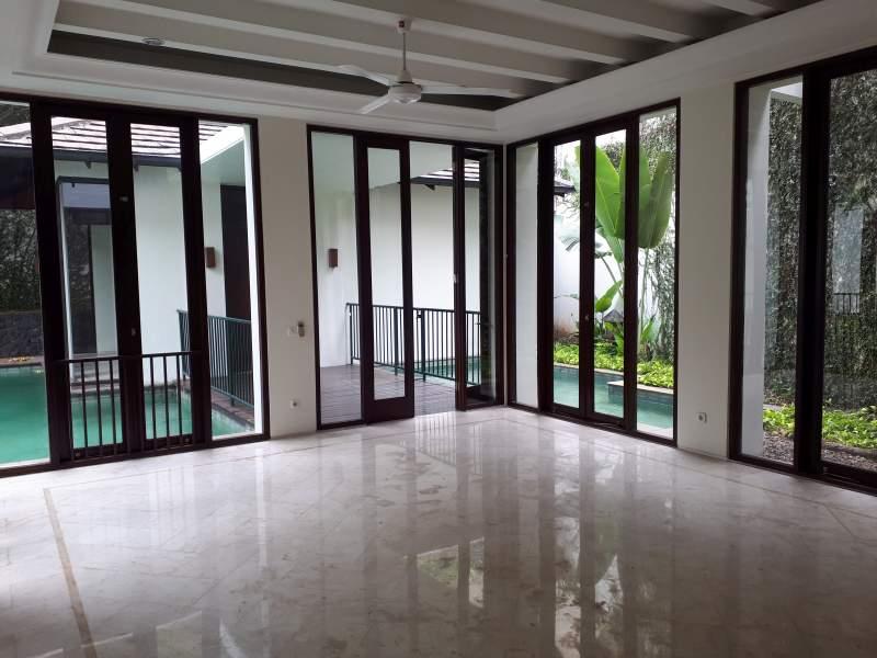 Balinese modern style house in an expatriate compound. Close to JIS. Must see - 0