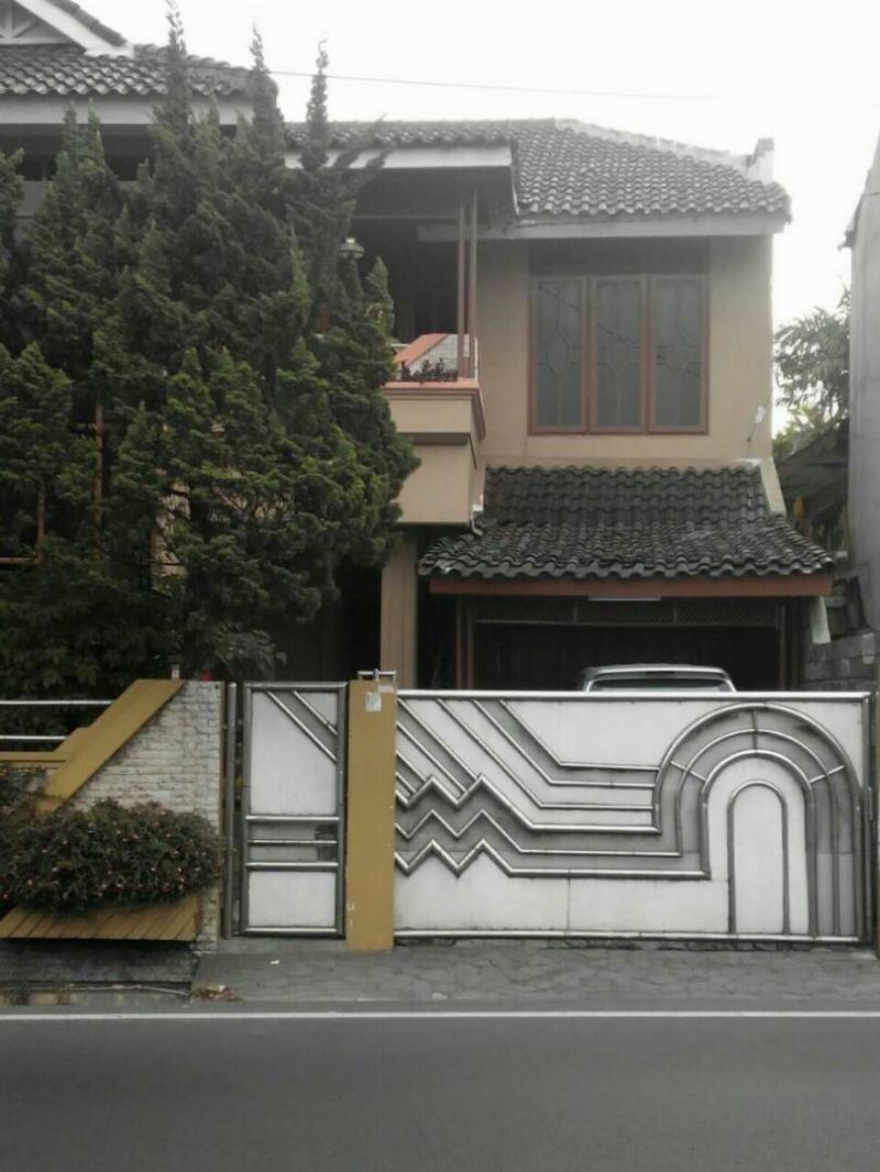 Rumah ini terletak di Cimacan Palasari Cianjur Jawa Barat, Nego - 2