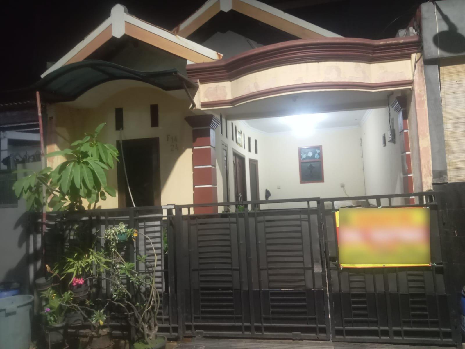 Dijual Rumah Nyaman, Lokasi Strategis di Villa Mutiara Gading 2 - 0