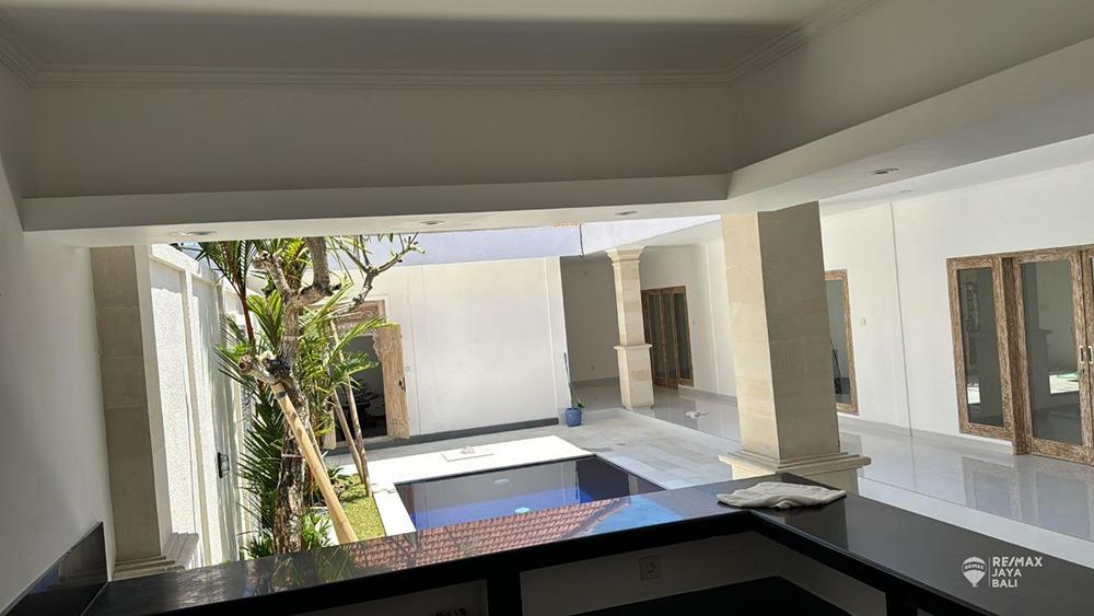 Villa Baru Disewakan Lokasi Pinggir Jalan, Area Canggu - 1