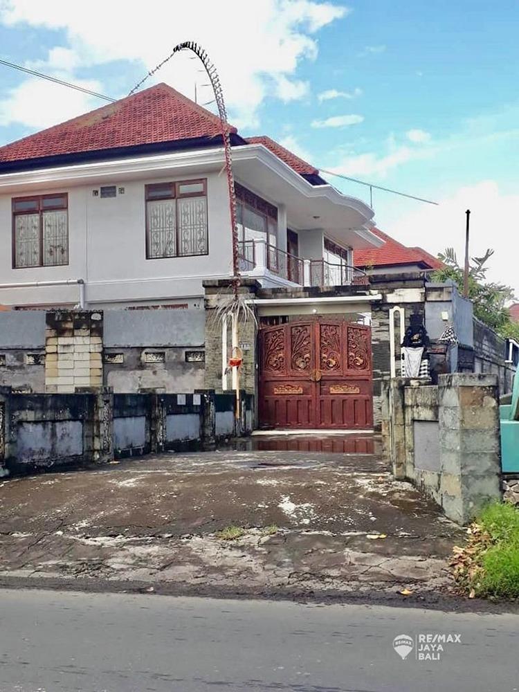 Rumah Bagus 2 Lantai Disewakan, area Denpasar Selatan - 0