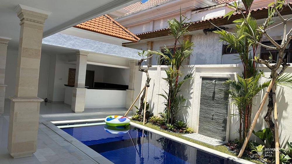 Villa Baru Disewakan Lokasi Pinggir Jalan, Area Canggu - 0
