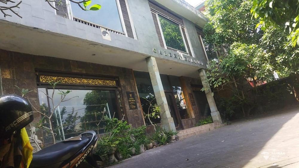 Gedung Toko Serbaguna Disewakan, area Canggu - 0