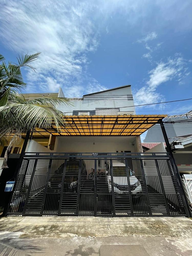 Dijual Rumah Bagus 2,5 Lantai di Kelapa Gading, Jakarta Utara  - 1