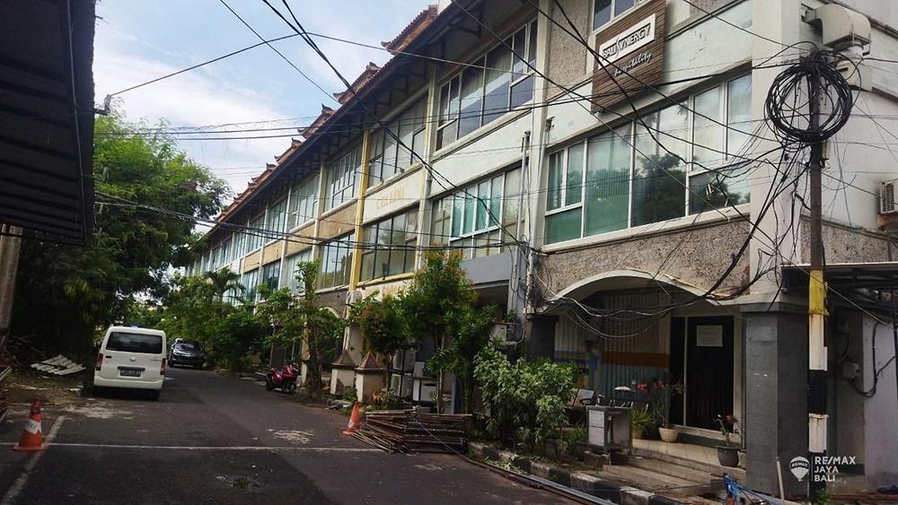 Ruko Dijual Kantor 3 Lantai Parkiran Luas, area Denpasar Selatan - 0
