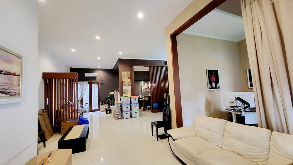 Dijual Rumah 2 Lantai di Perumahan Kencana Loka Bsd, Tangerang - 2