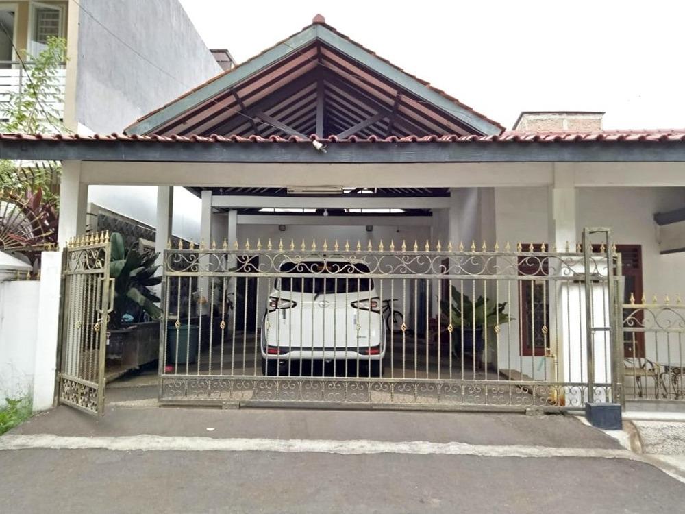 Rumah hoek siap huni 14x23 322m Duren Sawit Jakarta Timur - 0