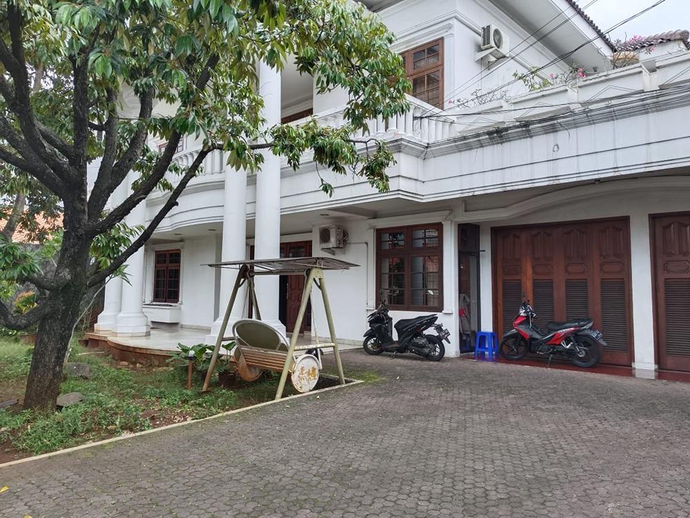 Dijual Rumah 2 lantai di Palmerah Utara luas 964 m2 Slipi Jakarta Barat  - 2
