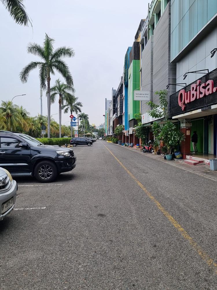 Dijual Ruko Artha Gading Niaga Hadap Jalan Raya Kelapa Gading - 1