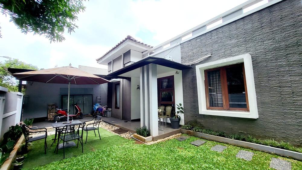 Dijual Rumah 2 Lantai di Perumahan Kencana Loka Bsd, Tangerang - 0