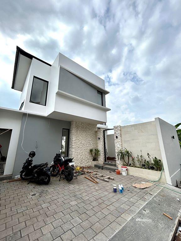 Villa 2 Stories For Sale with Swimming Pool, Dalung Area  - 0