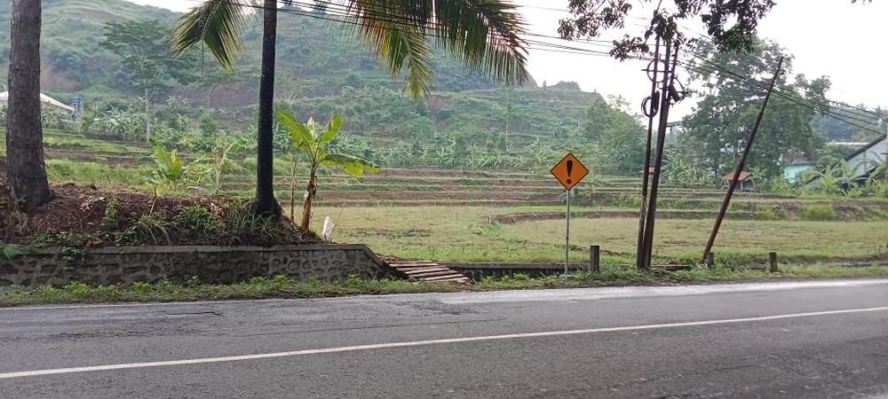 Tanah Dijual Dengan Lokasi Depan Jalan Raya    - 2