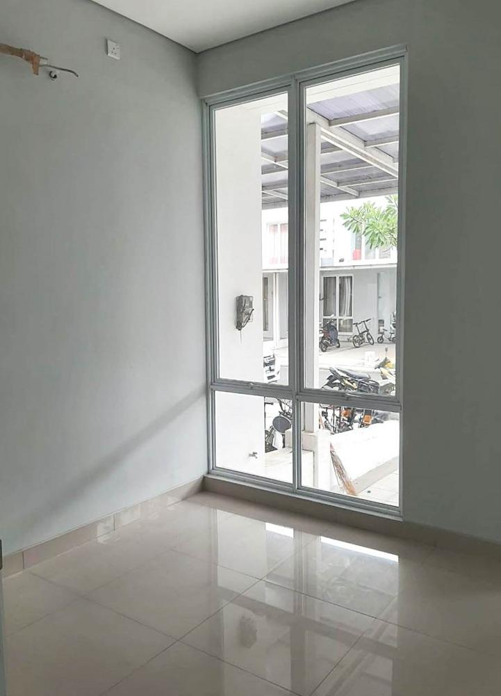 Rumah 2lt 90m 6x15 tipe 2KT Cluster Yarra JGC Jakarta Garden City - 2