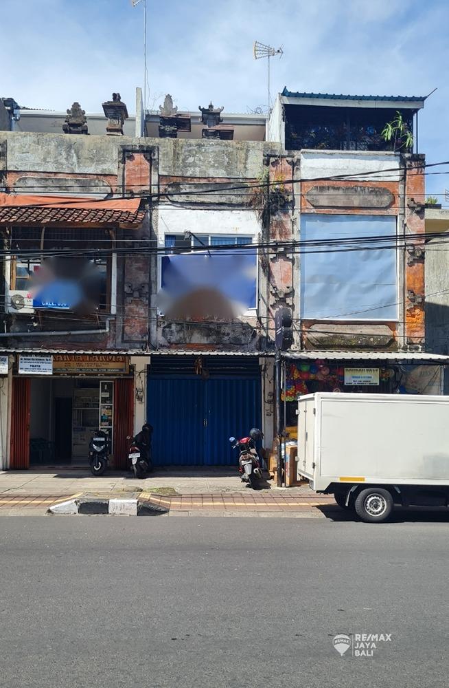 Ruko Lokasi Strategis Dijual, area Denpasar Barat - 0