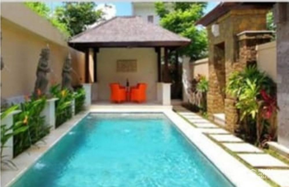 Villa Dengan Konsep Tropical Dijual, area Jimbaran - 1