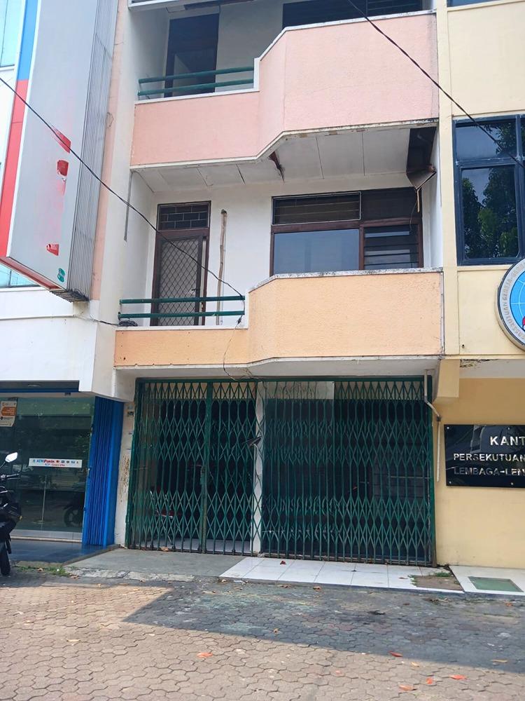 dijual ruko 3 lantai siap pakai di greenville - 2