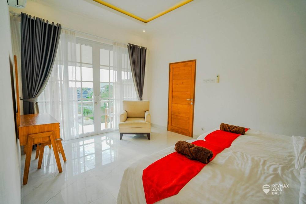 Tropical Villa Semi Furnished Disewakan, area Jimbaran - 3