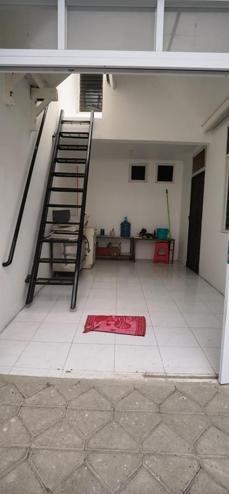 Dijual Rumah Siap Huni Citraland Utama - 1