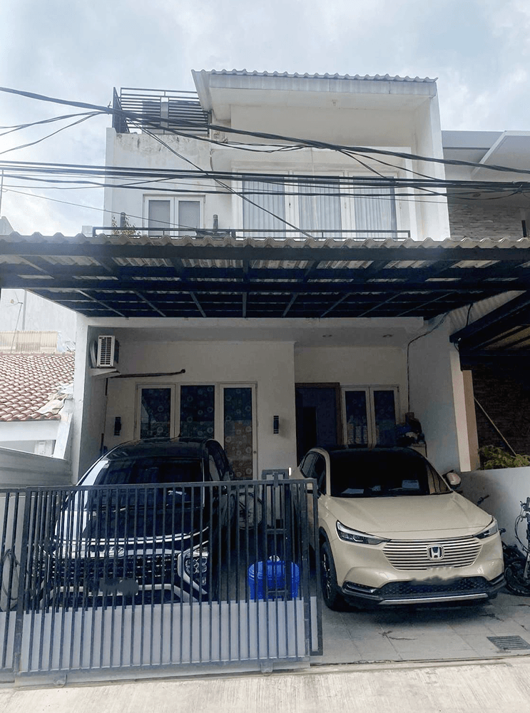 DIJUAL CEPAT RUMAH 3 LANTAI KAWASAN KELAPA HIBRIDA KELAPA GADING - 0