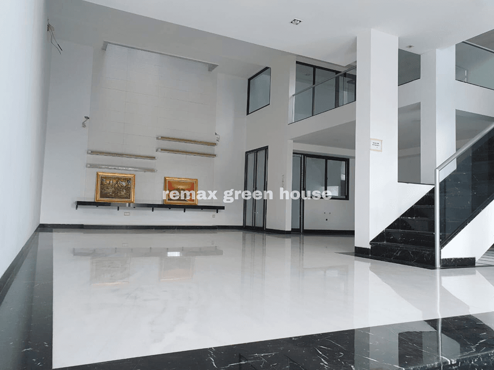 dijual rumah di P.Panggang Permata Buana jakarta barat - 1