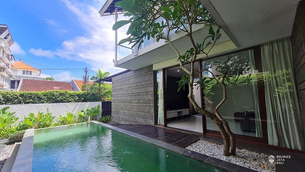 Villa Dengan Desaign Modern Dijual, area Jimbaran - 0