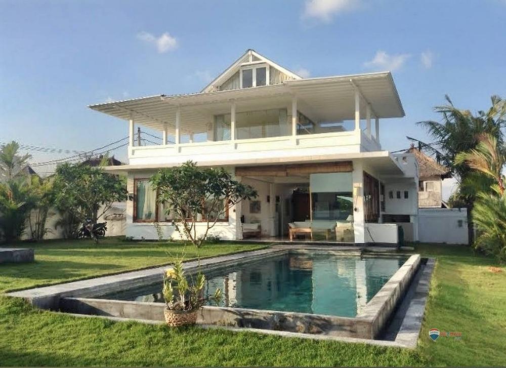 Big Villa with Garden and Beachside for Sale, Canggu Area - 0