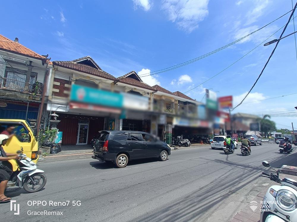 Ruko 2 Lantai Disewakan Di Jalan Utama, area Canggu - 0