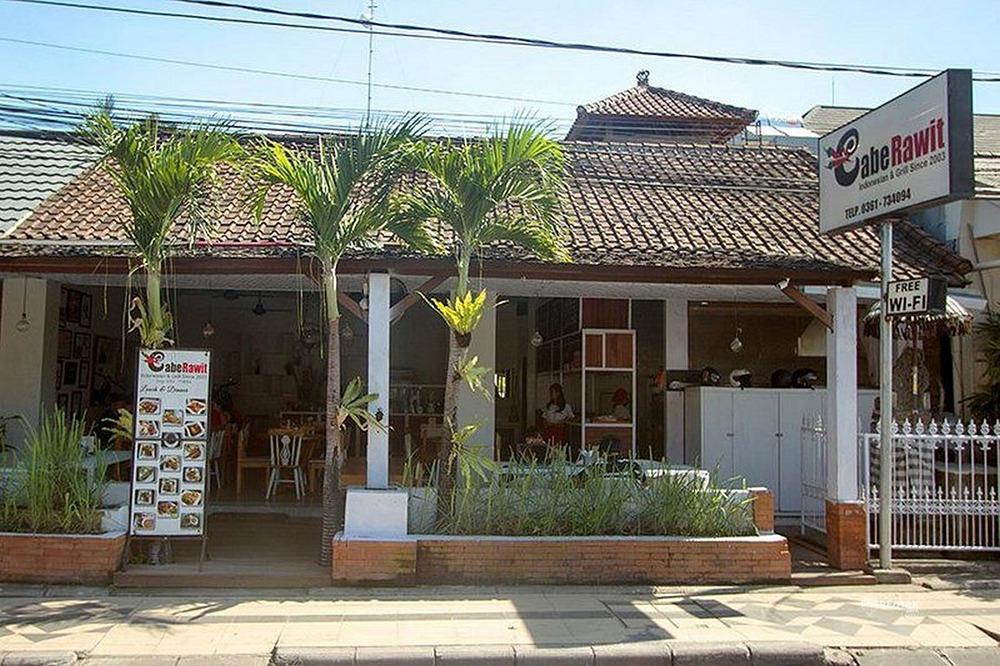 Commercial Space For Rent With Prime Location, Kuta Area - 1